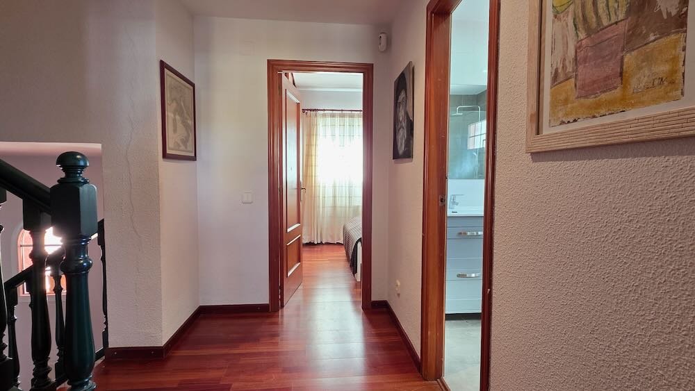 Property 2458 - Image 29